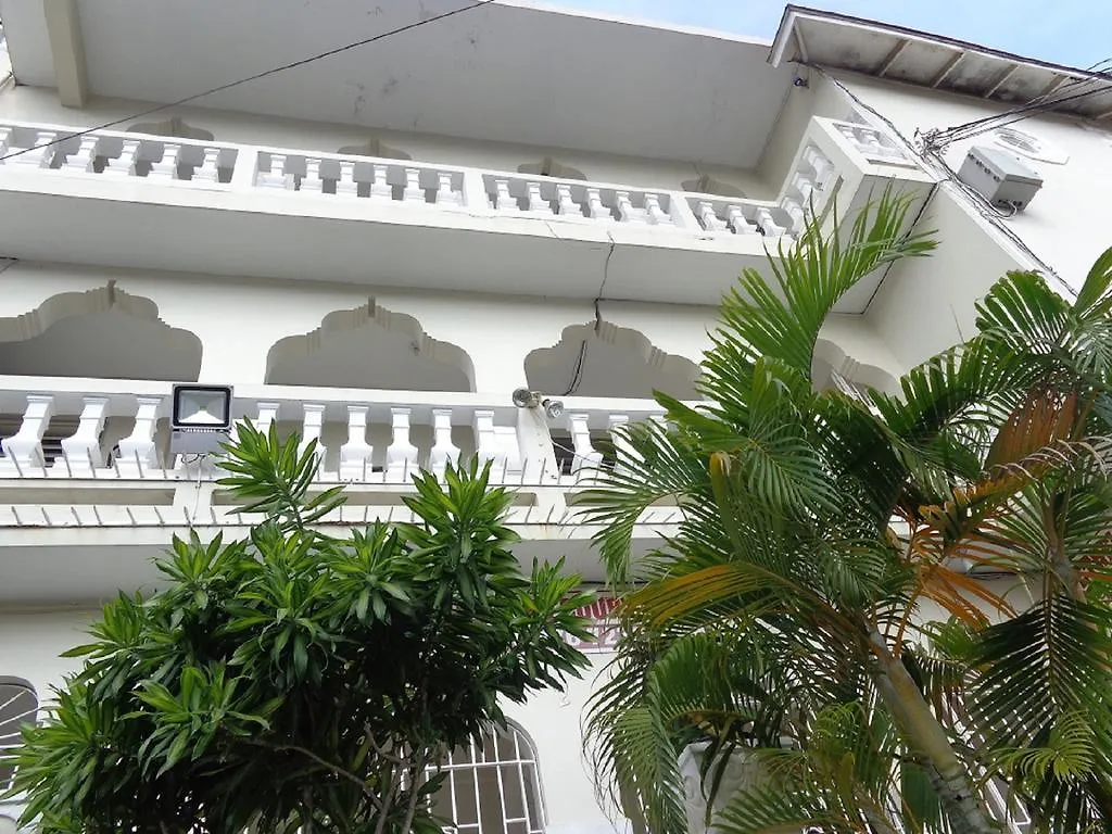 Bethel Court Guesthouse مونتيغو باي بيت ضيافة